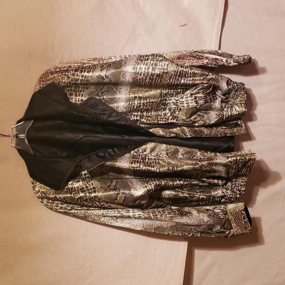 Snake skin print Jacket